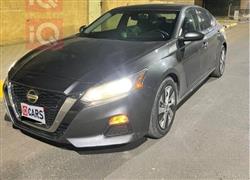 نيسان ألتيما